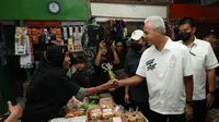 Seruput Jamu di Solo, Ganjar Siap Dorong Indonesia Jadi Pusat Herbal Dunia