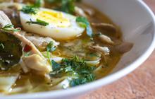 Berapa Kalori dan Nutrisi dari Seporsi Soto Ayam? Kalori yang Perlu Diwaspadai dalam Setiap Suapan