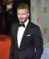 Setelah tampil dengan berbagai gaya rambut, David Beckham kini populer dengan brewok yang membuat dirinya terlihat semakin ‘macho’. (Bintang/EPA)