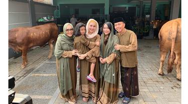 6 Momen Menarik Saat Ayu Ting Ting Rayakan Hari Raya Idul Adha