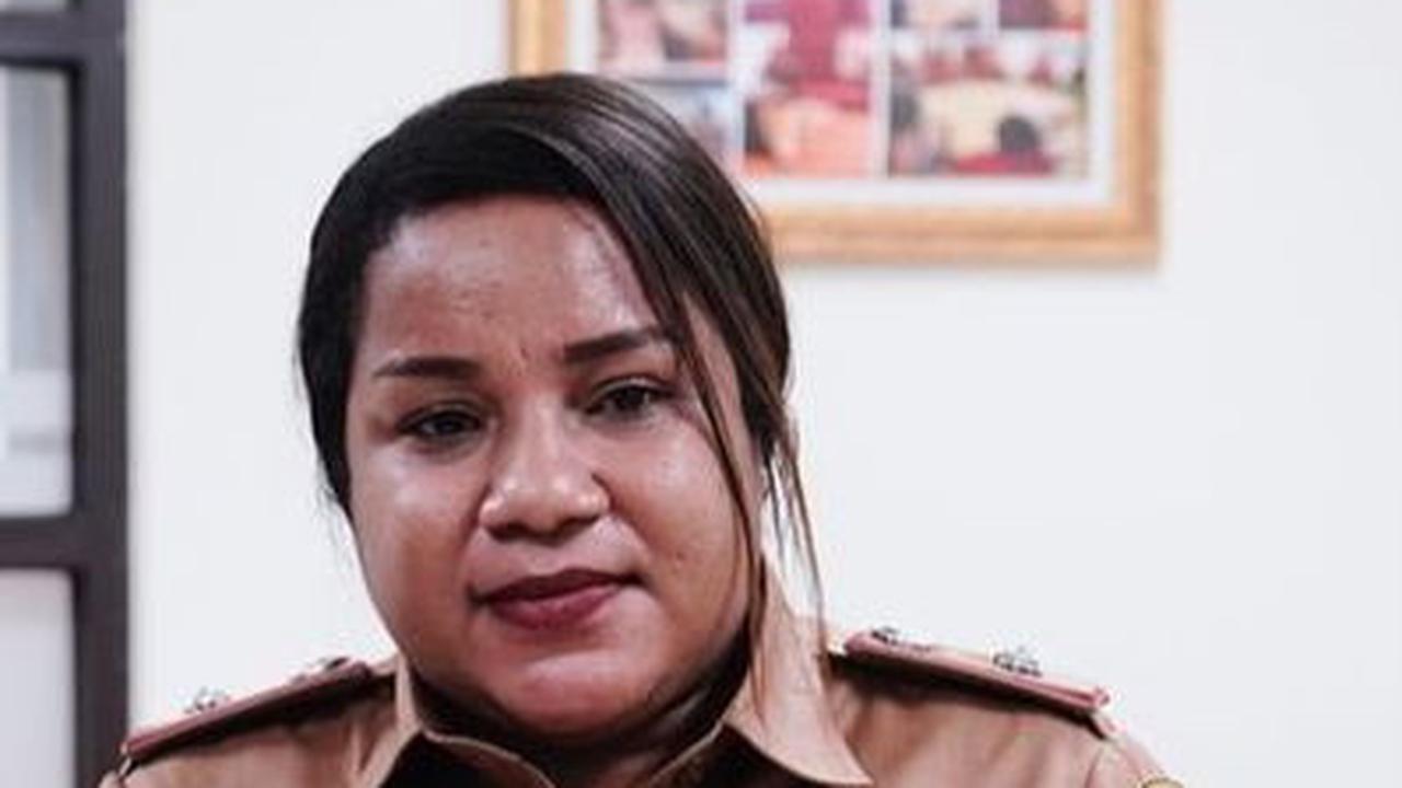 Lulusan Amerika, Wanita Cerdas ini Tolak Tawaran Kerja Banyak Perusahaan Asing, Pilih jadi Lurah di Papua