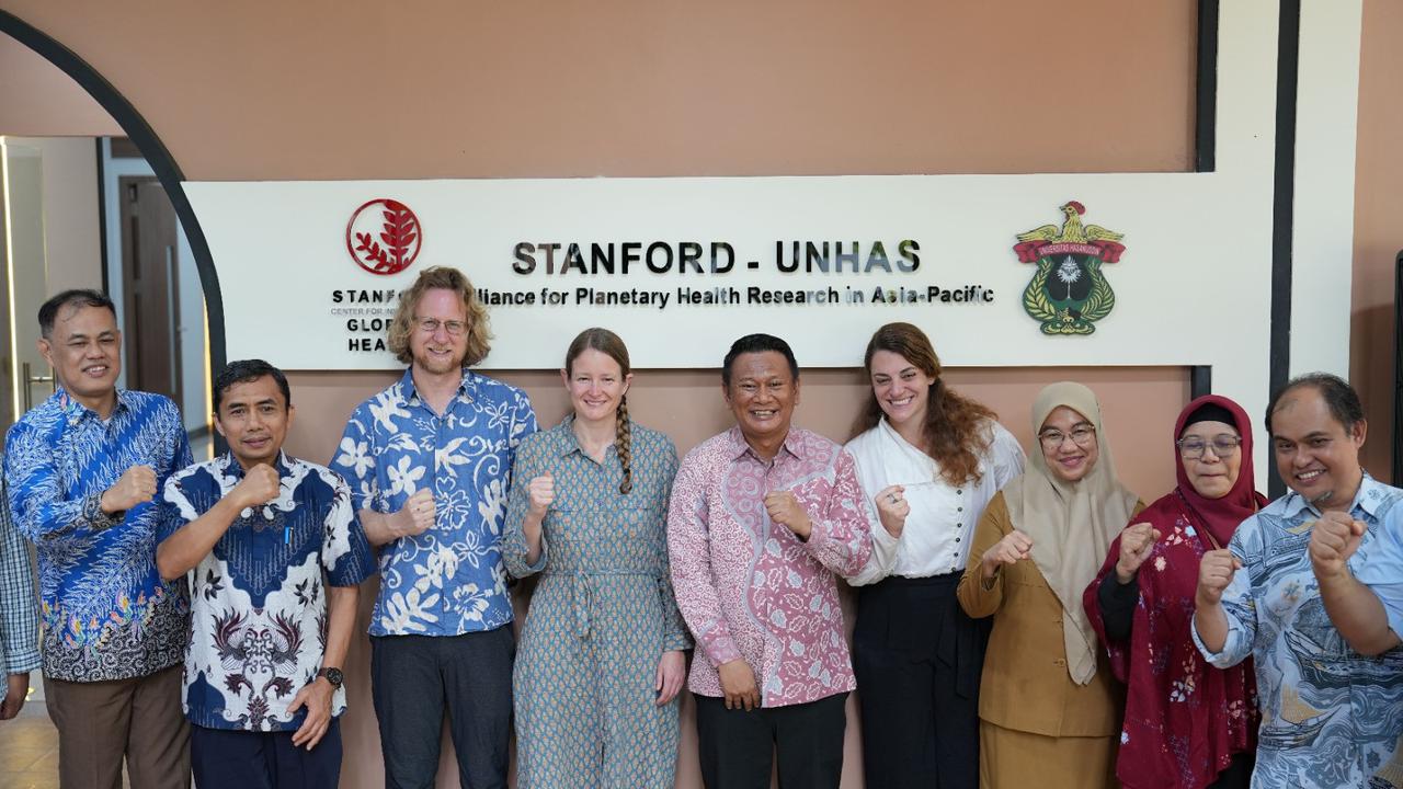 Gandeng Unhas, Stanford University Riset Kasus Stunting di Makassar