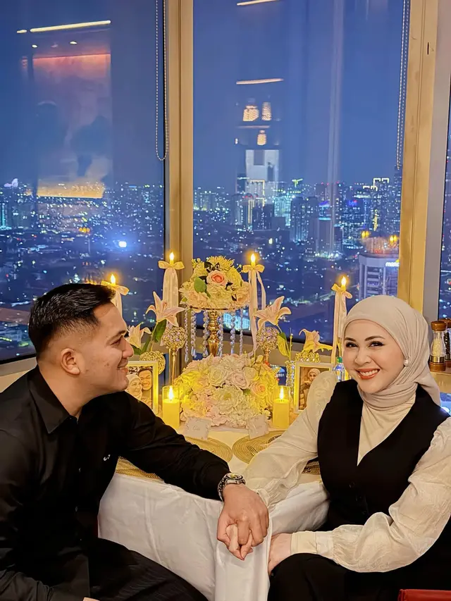 Kesha Ratuliu Rayakan Ulang Tahun ke-28 dengan Birthday Dinner Romantis, Tampil Elegan dalam Nuansa Monokrom