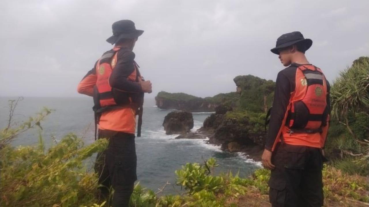 Tim SAR Gabungan Intensifkan Pencarian Pemancing Hilang di Tebing Grendan Gunungkidul