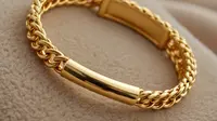 Model Gelang Emas 24 Karat 20 Gram untuk Tangan Gemuk (Meta AI)