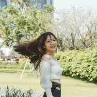woman happy/copyright pexels/NAM PHONG B&Ugrave;I