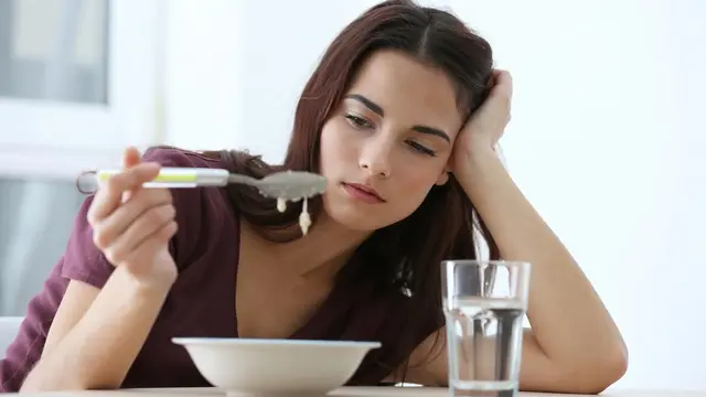 Mengapa Patah Hati Bikin Tak Nafsu Makan? (Africa studio/shutterstock)