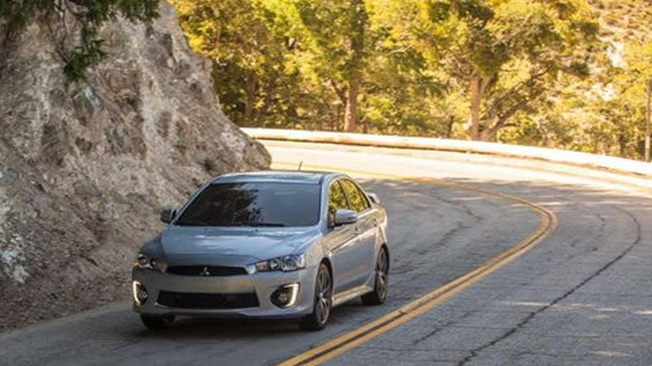 Harga Mitsubishi Lancer terbaru intip di sini!