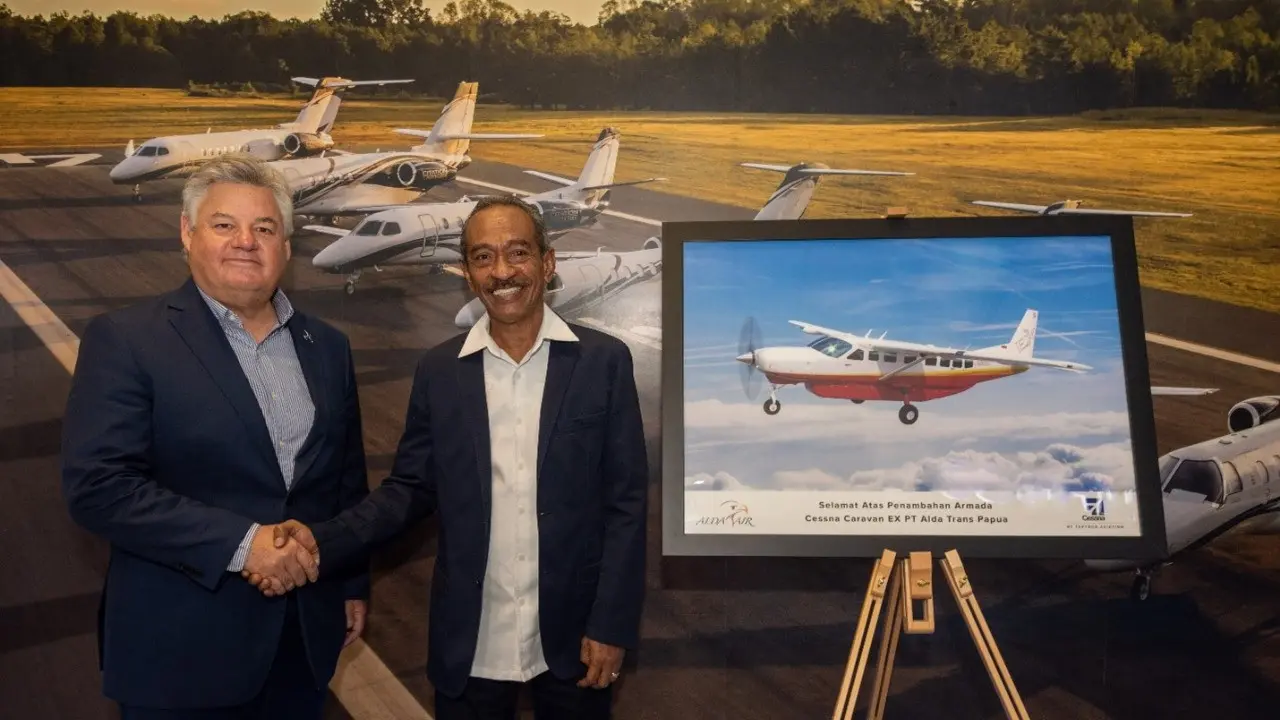 Penandatanganan pembelian Grand Caravan EX. (Foto: Istimewa)