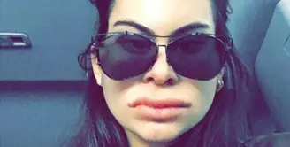 Kendall Jenner mencoba filter konyol dan membuat wajahnya sama sekali berbeda. (Snapchat/KendallJenner)