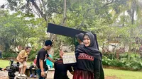 Potret Ria Ricis Syuting di Tengah Wabah Virus Corona. (Sumber: Instagram @riaricis1795)