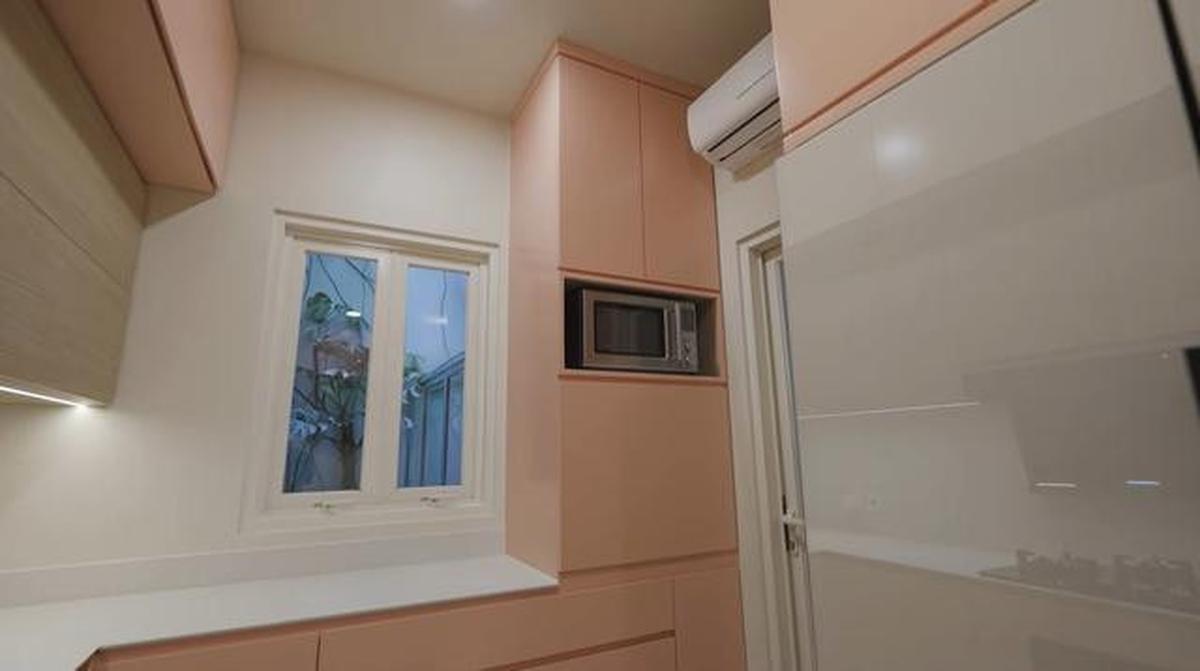 7 Potret Dapur Rumah Sharena Delon Setelah Diubah Tampilannya, Estetik dan Fungsional