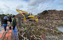 DLH Banjarmasin Genjot Penanganan Sampah Pasca Banjir, Volume Sampah Meningkat Signifikan