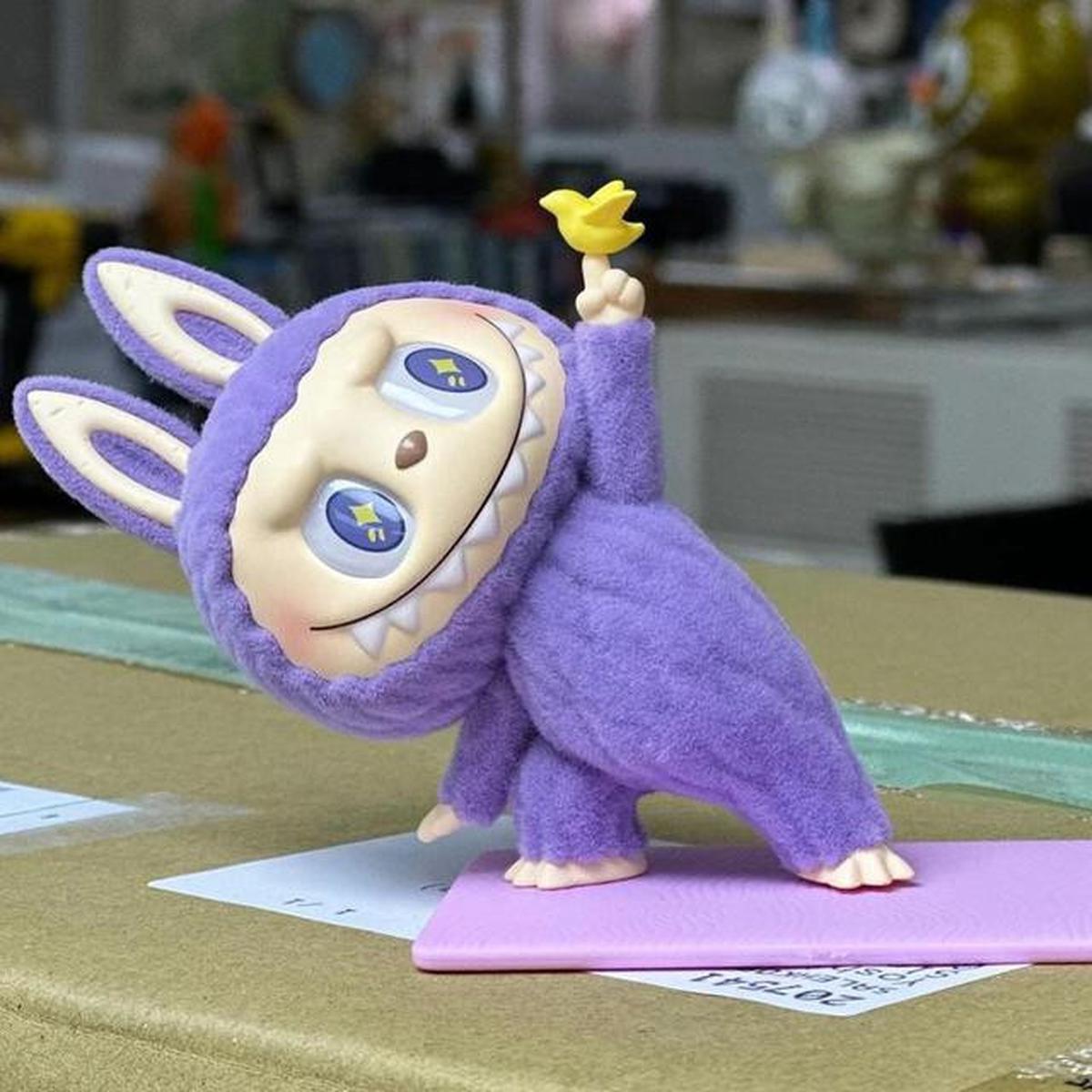 Kekayaan Pemilik Boneka Labubu Tergerus Rp 189,62 Triliun Imbas Saham Rontok