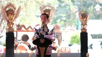 Presiden Joko Widodo atau Jokowi saat meresmikan Museum Keris Nasional. (Liputan6.com/Fajar Abrori)