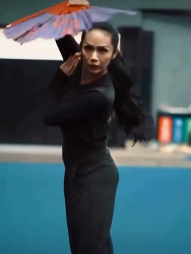 Potret Kris Dayanti Ikuti Kejuaraan Wushu Nasional Open