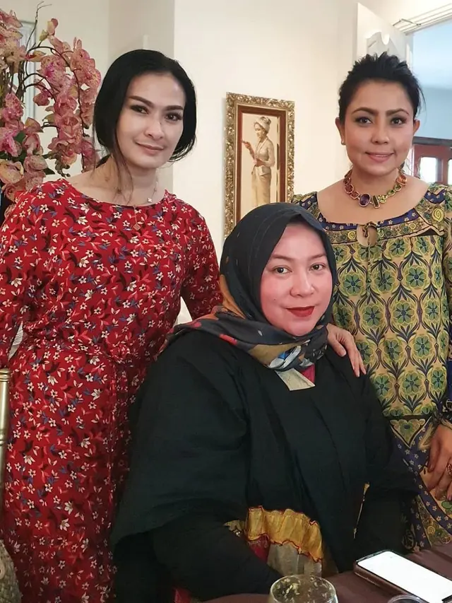 7 Momen Mayangsari Gelar Jamuan Bareng Geng Sosialita di Masa New Normal