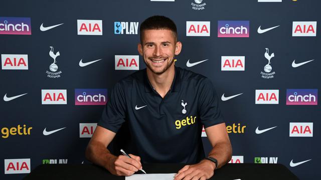 Foto: Daftar 5 Kiper Baru yang Siap Beraksi di Premier League Liga Inggris 2023 / 2024, Bukan Cuma Andre Onana