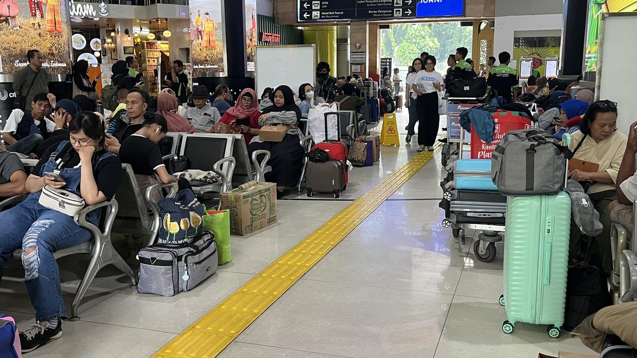 Cuaca Ekstrem Kepung Jakarta, KAI Daop 1 Imbau Penumpang Kereta Jarak Jauh Datang Lebih Awal ke Stasiun