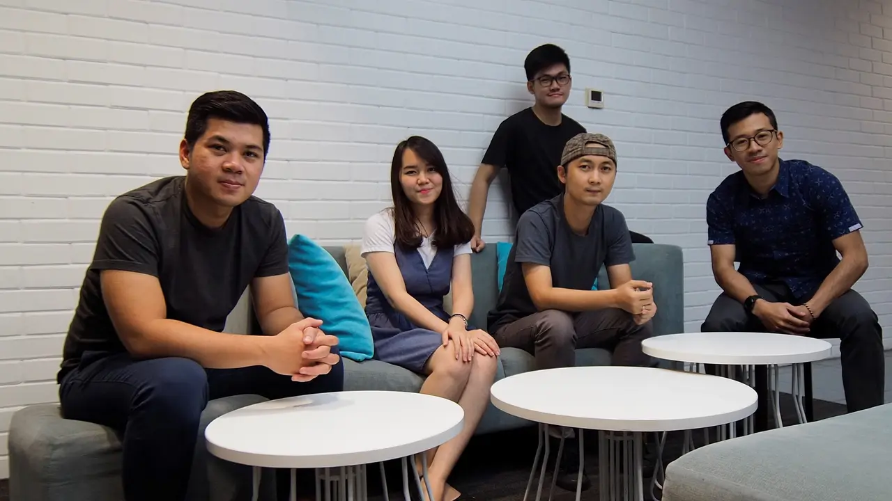 Grup musik Bobby & The Opis baru saja merelease album mereka bertajuk Kisah Terindah Hidup Kita