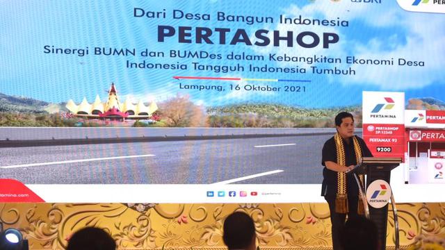 Menteri BUMN Erick Thohir dalam ajang penghargaan kepada para pengusaha Pertashop terbaik. (Dok Pertamina)