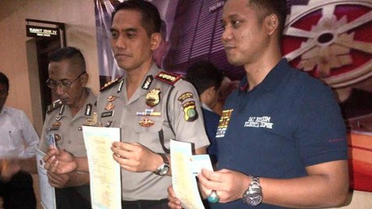 Polisi bekuk pembuat e-KTP Palsu untuk pinjaman bank di Depok