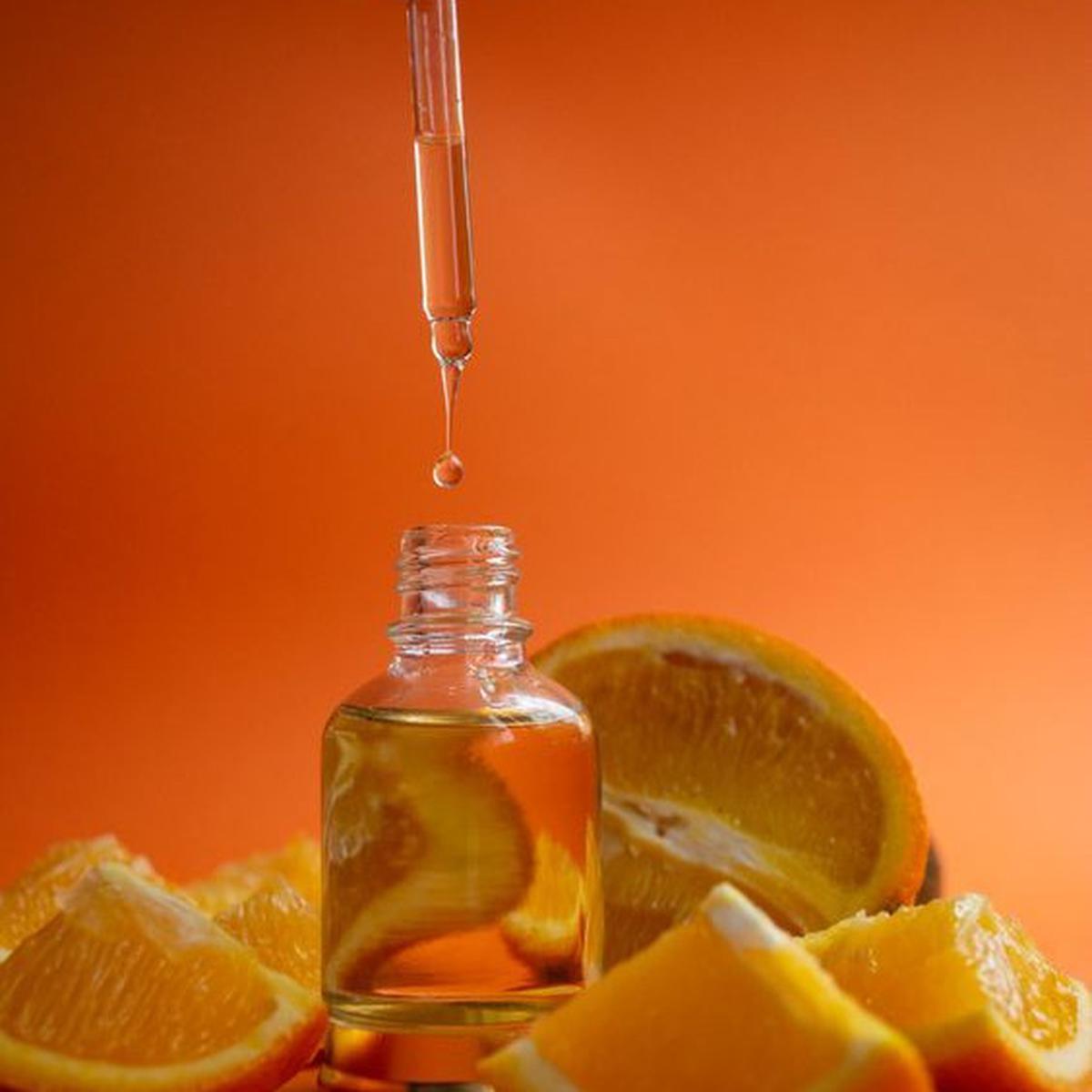Ilustrasi Skincare dengan Kandungan Vitamin C (©Pinterest)