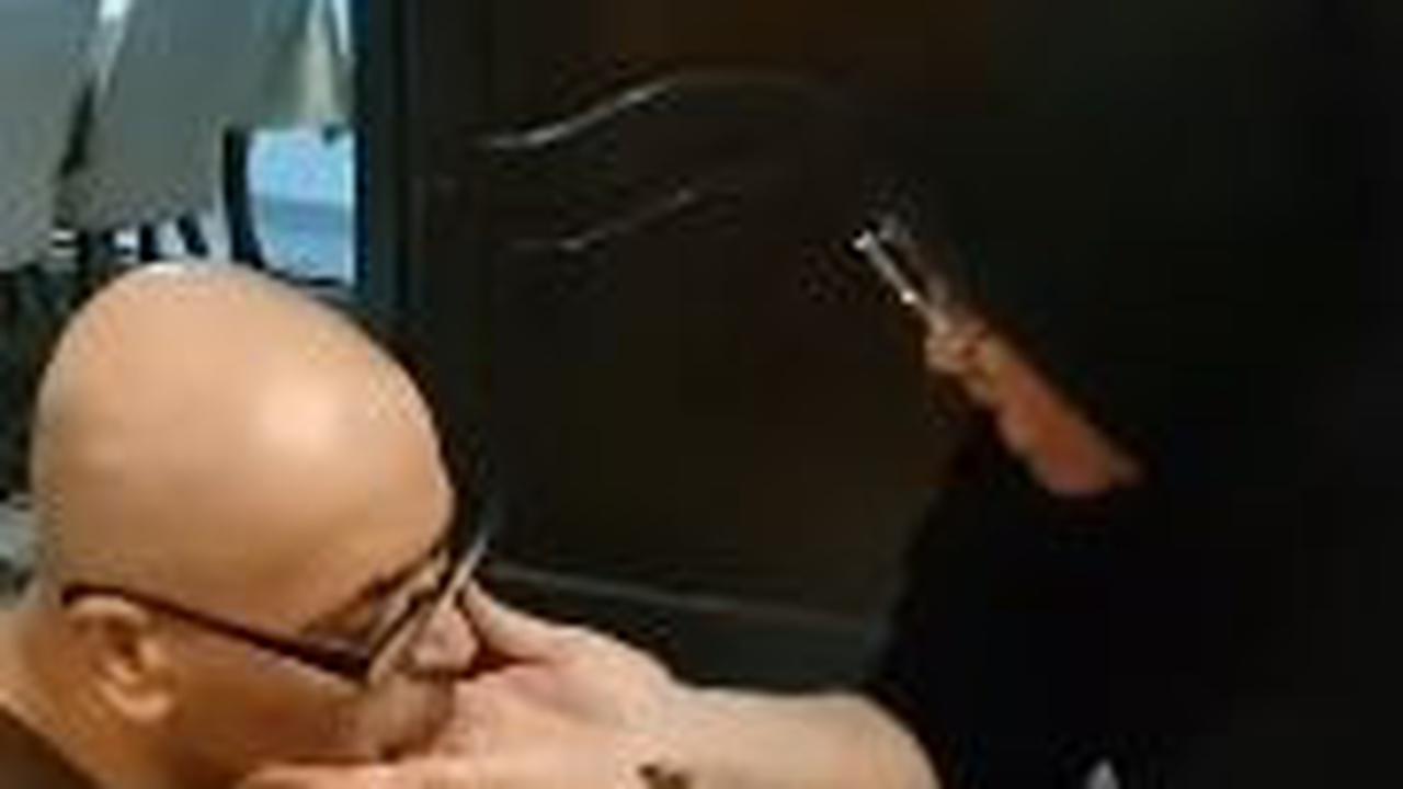 20 Tahun Menikah dengan Orang Arab, WNI Tetap Sayang Walaupun Suami Sakit Stroke 'Saya yang Mengalah Tinggal di Sini