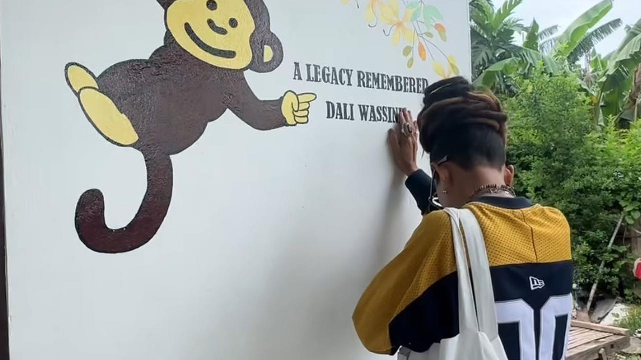 Heboh Biaya Endorse Selangit, Intip Potret Aksi Mulia Jennifer Coppen Renovasi Rumah Tak Mampu