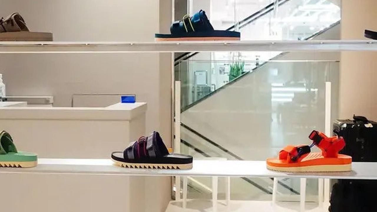Harbolnas 10.10: Ini 6 Sandal Cowok Brand Lokal yang Bikin Gayamu Makin Keren