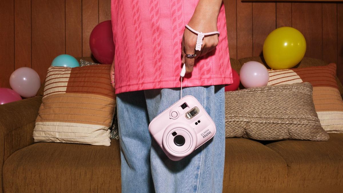 Tren Kamera Instan di Kalangan Gen Z, Kembali ke Analog dengan Sentuhan Modern