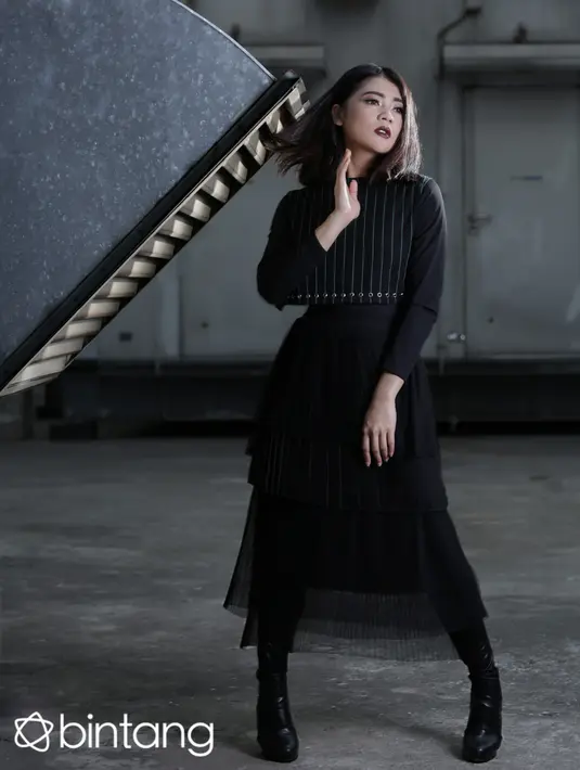 Senada dengan makna lagu Show Me What You Got, tarian Indah Dewi Pertiwi seakan mengajak orang untuk menunjukkan kemampuan terbaiknya. (Fathan Rangkuti/Bintang.com)