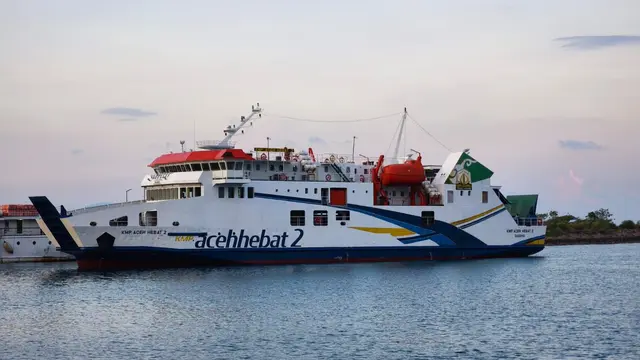 PT ASDP Indonesia Ferry (Persero) berkoordinasi dengan pihak terkait seiring insiden kebakaran pada KMP Aceh Hebat 2. (Foto: ASDP Indonesia Ferry)