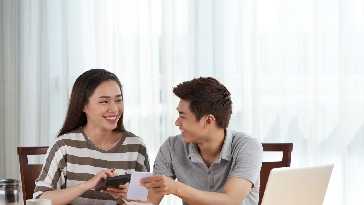 Satu Visi, Satu Dompet: Tips Mencapai Target Finansial Bersama Pasangan