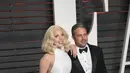“Gaga dan Taylor selalu membiarakan soal kesempatan kedua, lantaran beberapa pekerjaan yang harus diselesaikan sebelum keduanya kembali bersama,” ucap sumber. (AFP/Bintang.com)