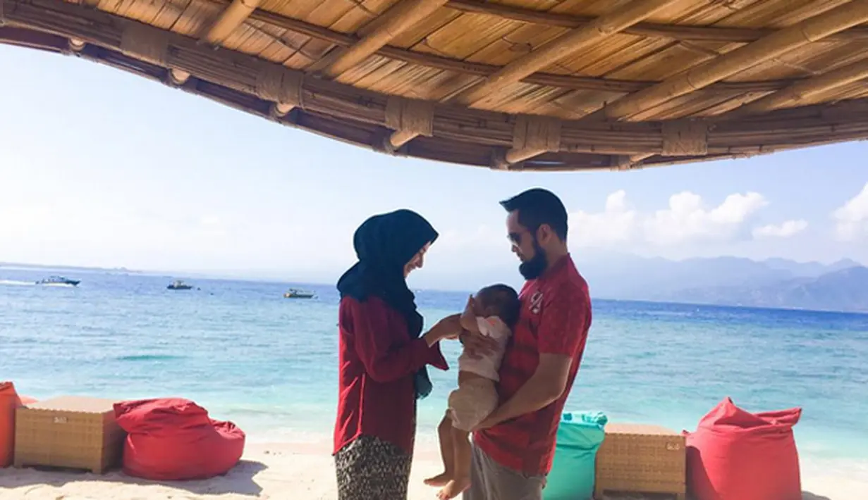 Keluarga kecil Shireen Sungkar. (via Instagram)