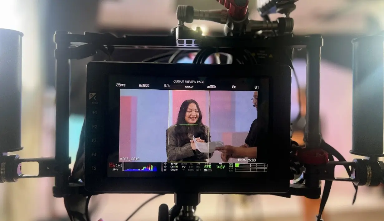 "Aku memang nyaman seperti ini, lebih suka dengan baju yang netral atau earth tone. Aku memang tidak menyukai baju yang colorful," kata Bernadya pada FIMELA. [ist]