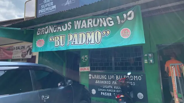9 Rekomendasi Tempat Makan Brongkos di Jogja 2025: Kuliner Khas Keraton yang Gurih dan Legendaris
