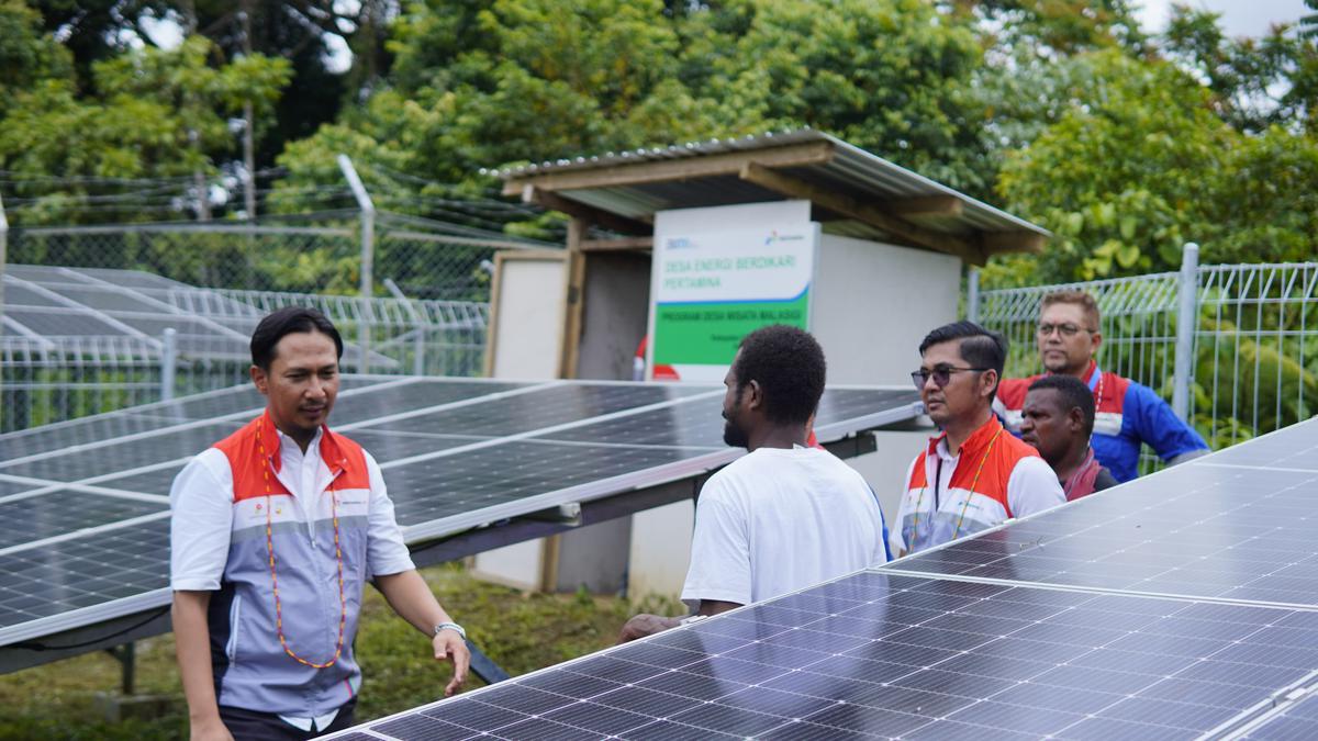 Jejak Pertamina NRE Nyalakan Harapan di Desa Energi Berdikari