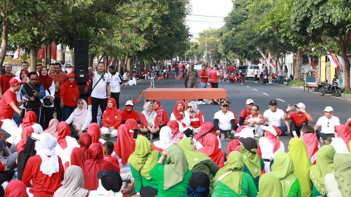 Bupati Banyuwangi Buka Ruang Dialog "Curhat Bu Ipuk" untuk Dengar Langsung Keluhan Warga