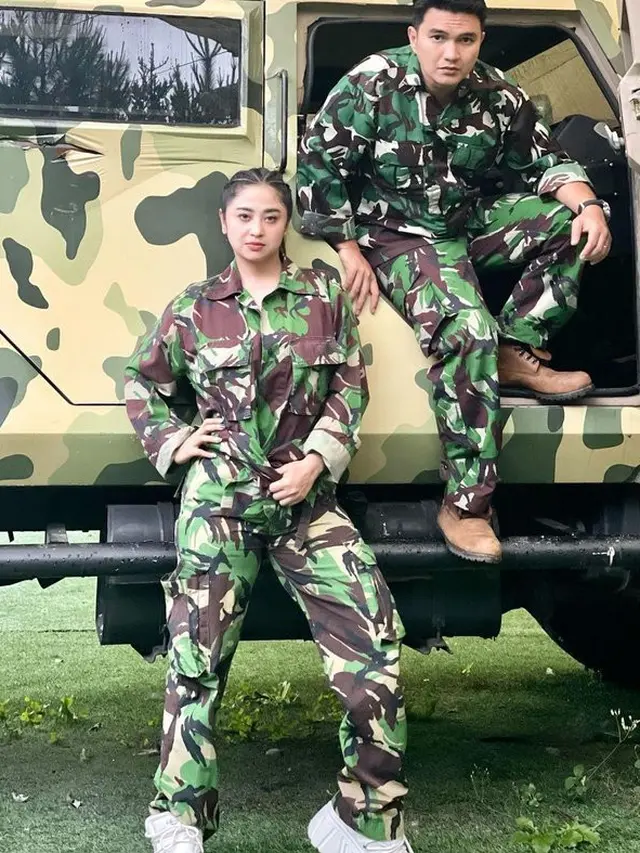 Dewi Perssik dan Aldi Taher