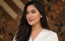 7 Gaya Rambut Wanita Panjang Lurus dengan Poni Samping, Menampilkan Kesannya yang Anggun dan Fleksibel untuk Aktivitas Sehari-hari