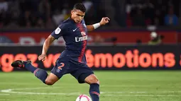 Sang kapten, Silva dijanjikan bonus materil jika menjaga etikanya selama berseragam PSG. Salah satu perjanjiannya adalah menjaga etika dari SARA. (AFP/Christine Poujoulat)