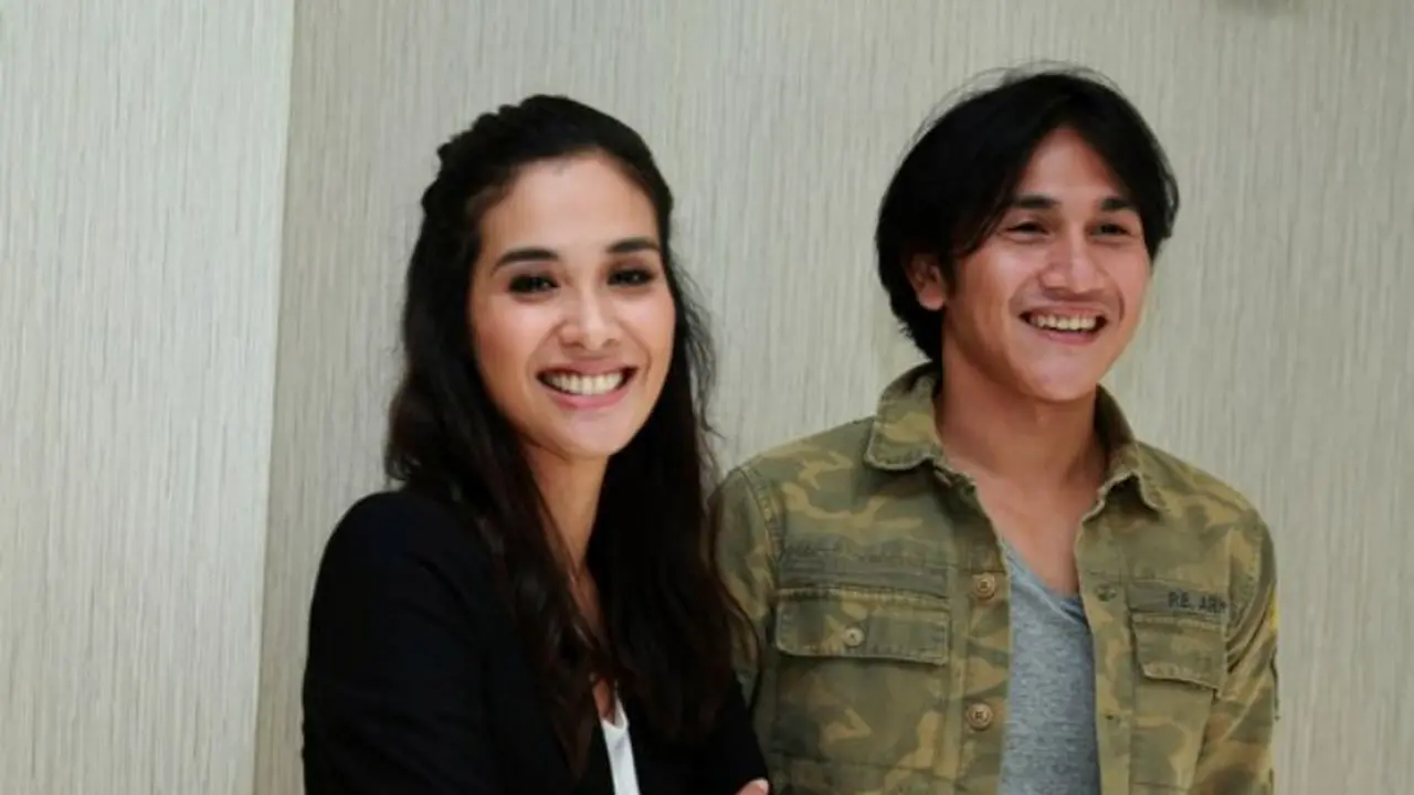 Marsha Timothy dan Vino G. Bastian