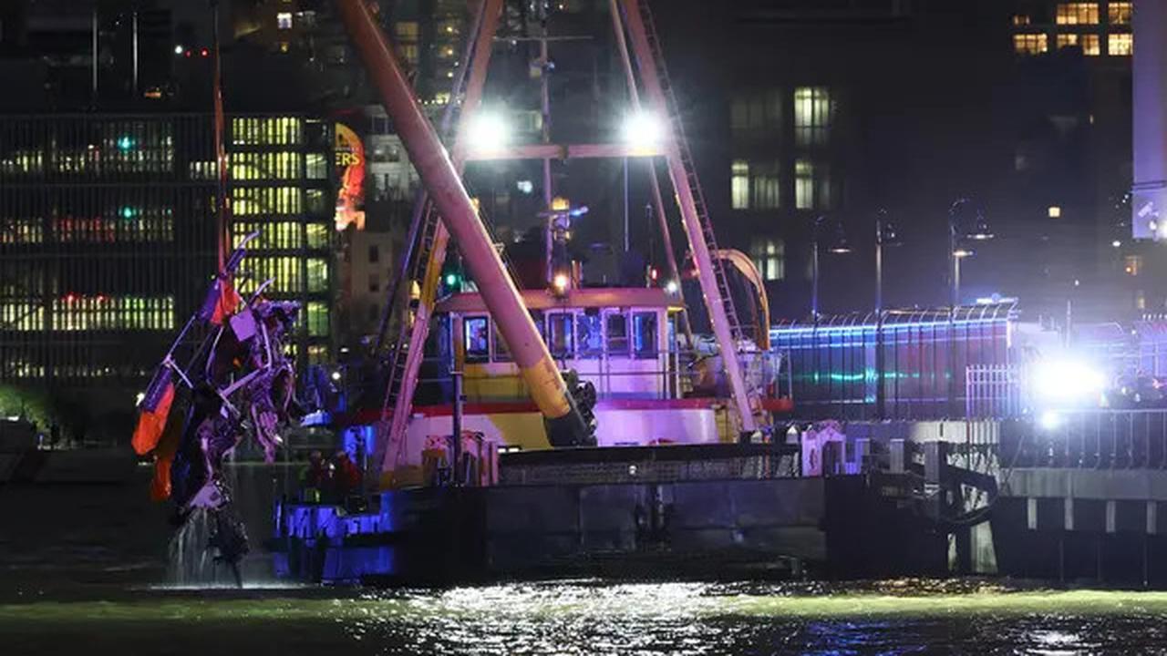 Pencarian Korban Kecelakaan Helikopter di Sungai Hudson Terus Diupayakan