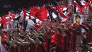 Suporter Urawa Red Diamonds memberikan dukungan kepada timnya dalam laga Grup G Piala Dunia Antarklub 2025 melawan River Plate di Lumen Field, Seattle, Washington, Amerika Serikat, Rabu (18/06/2025). (AP Photo/Ryan Sun)