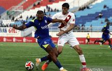 Arema FC Kalahkan Persis Solo 2-0: Marcos Santos Apresiasi Perjuangan Tim