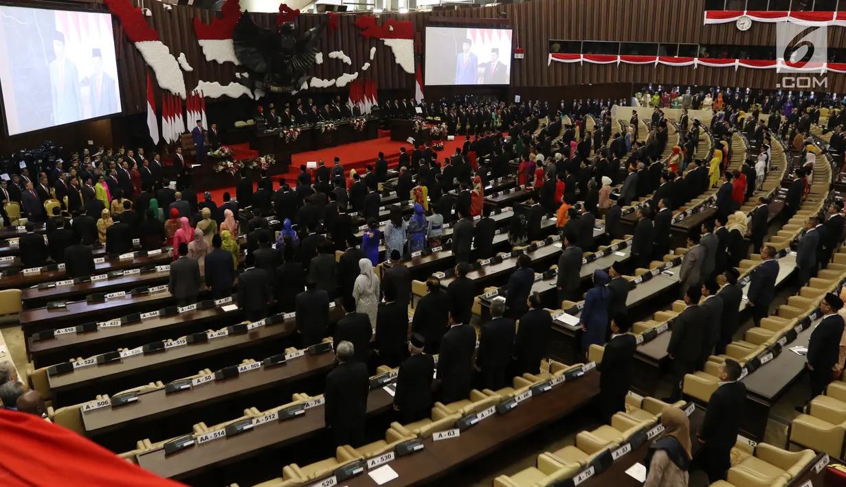 Suasana sidang Tahunan MPR Tahun 2019 di Kompleks Parlemen, Senayan, Jakarta, Jumat (16/7/2019). Sidang tersebut beragendakan penyampaian pidato kenegaraan Presiden Joko Widodo dalam rangka HUT Ke-74 Kemerdekaan Republik Indonesia. (Liputan6.com/Johan Tallo)