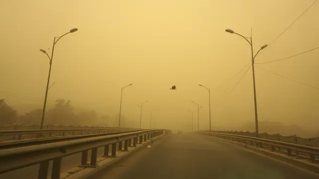 Badai Pasir Ubah Langit Irak Jadi Kuning