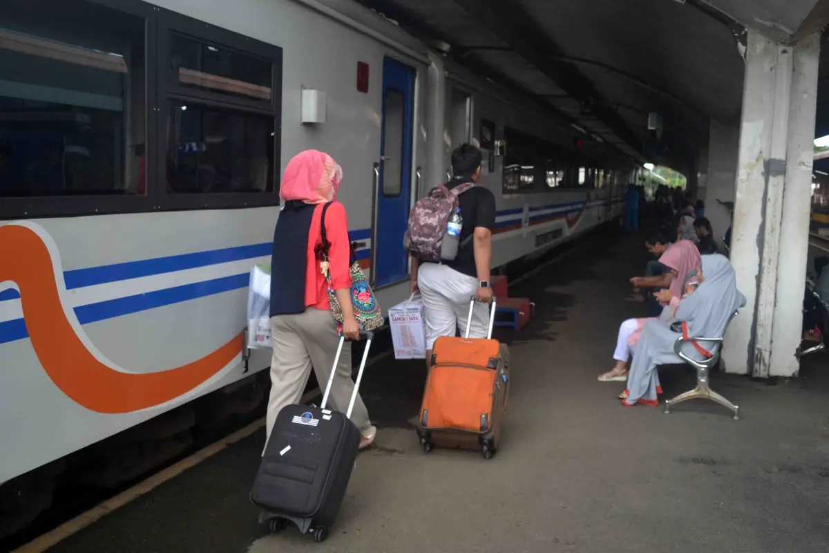 Tiket Dua Kereta Api Rute Malang - Jakarta Habis Terjual